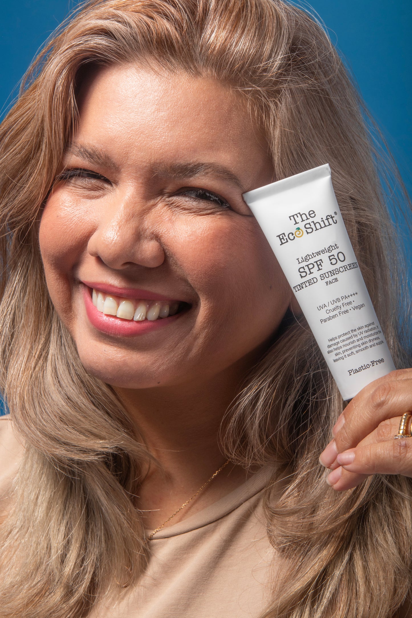 Lightweight  Daily Tinted Sunscreen with SPF50